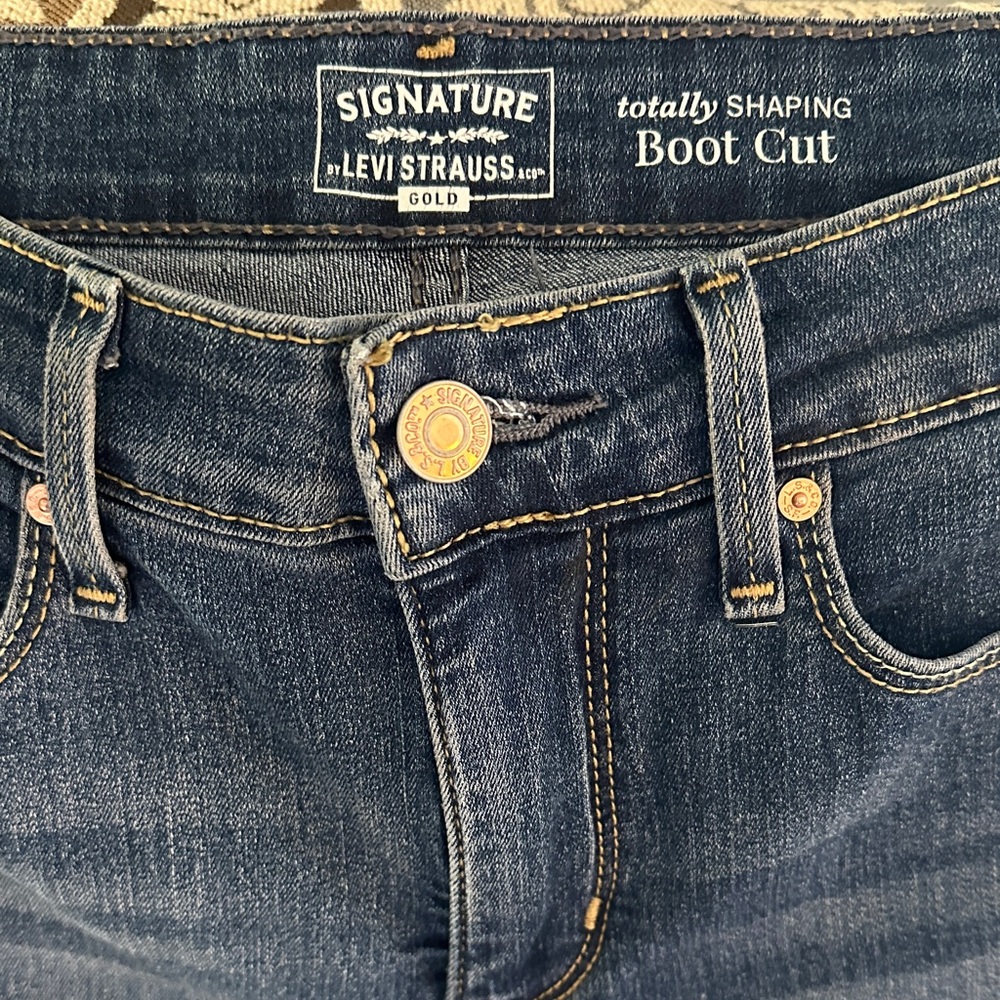 Signature by Levi Strauss Women's Boot Cut Jeans - Dark Blue size 8